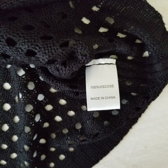 NWT! Open Knit See-through Top Cover-up with Scoop Neckline - Medium - Picture 6 of 7